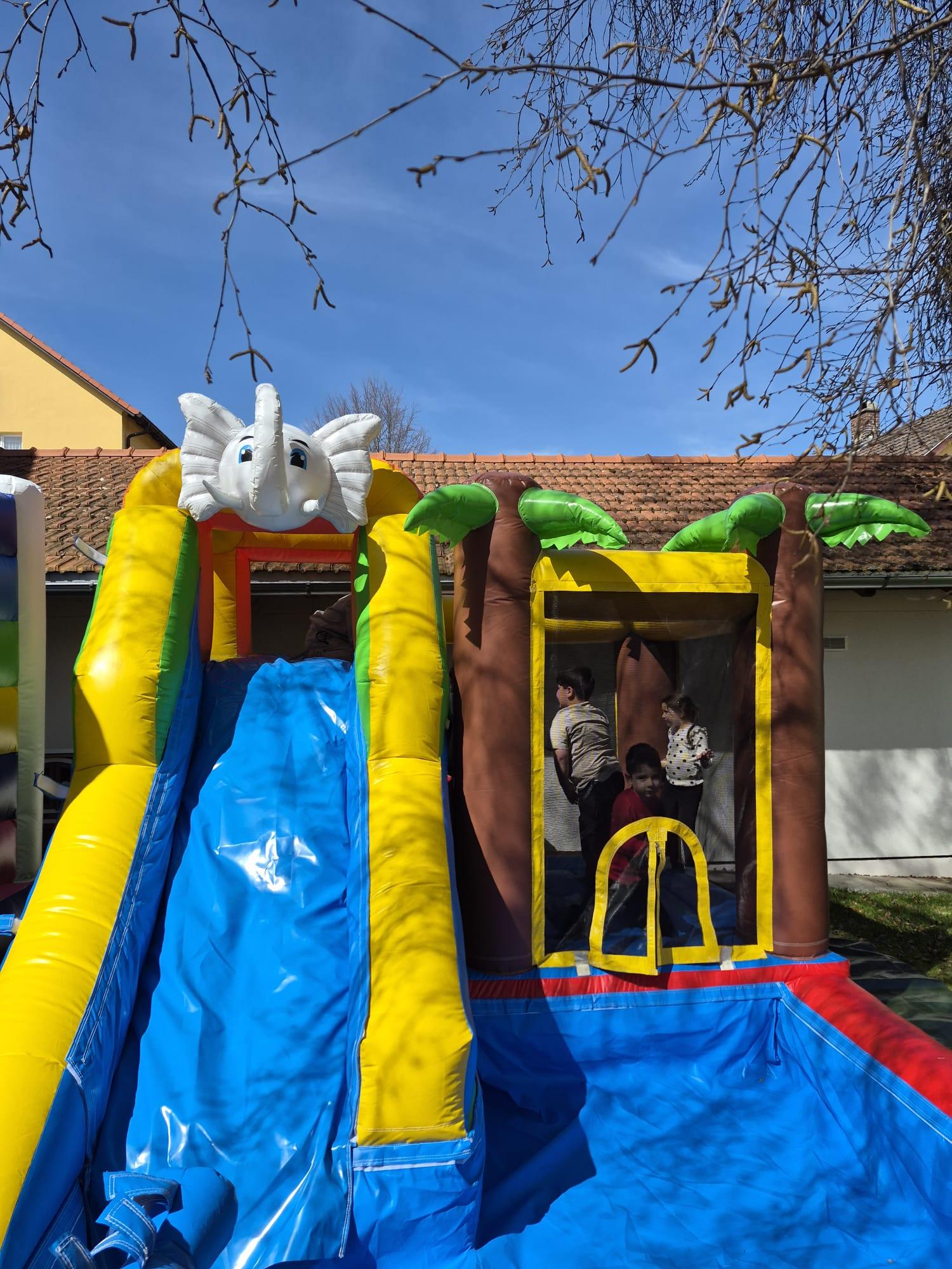 Elefanten Hüpfburg 4x3m